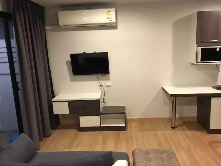 ให้เช่า Living Avenue Bangsaen ห้องใกล้ลิฟท์ มาพร้อมสิ่งอำนวยความสะดวกครบครัน หิ้วกระเป่าเข้าอยู่ได้เลยจ้า