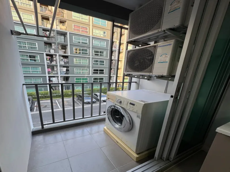 ให้เช่า D Condo รามคำแหง พร้อมเข้าอยู่ ชั้น 3 วิว สระว่ายน้ำ ห้องรับแดดยามเช้า มีเครื่องซักผ้าในตัว