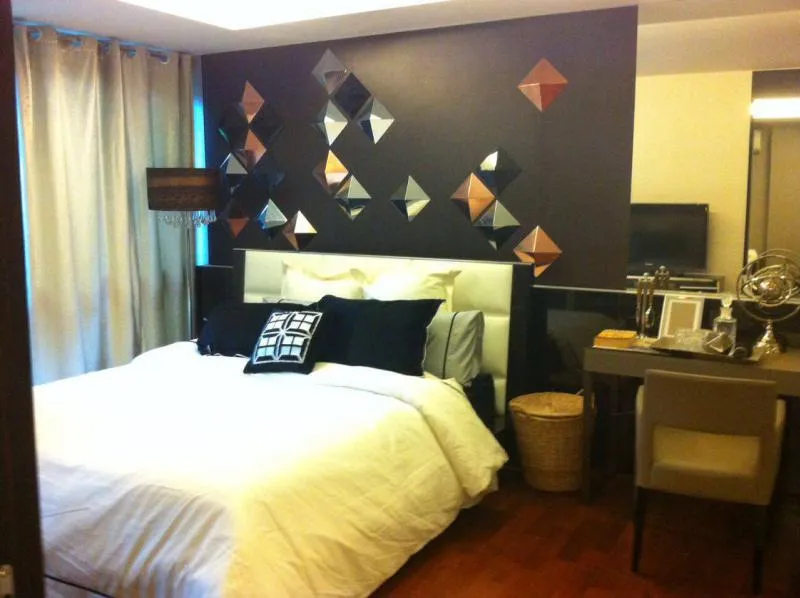 Condo for rent or sale, The Address Sukhumvit 61, fully furnished. Appliances ready Decorated very nicely, very inviting.