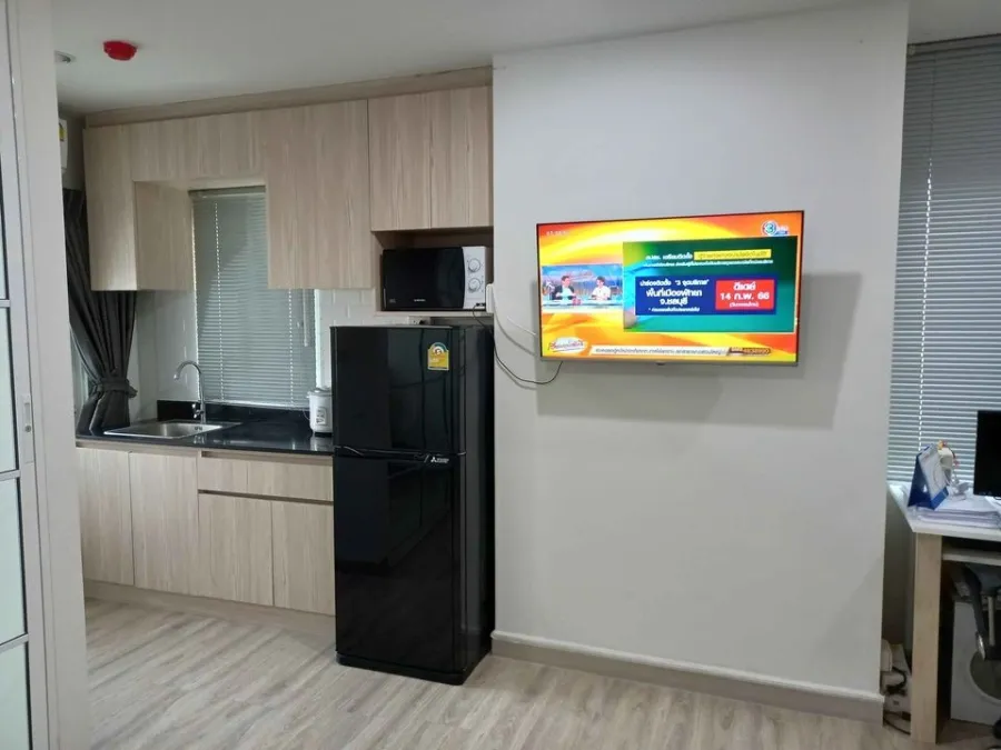 Sell The Crystal Bliss Rattanathibet, corner room, Chao Phraya River view, spacious room, nice, fully furnished, book now, hurry up.