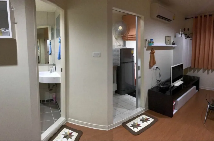For rent: Lumpini Condo Town Ramintra - Nawamin, spacious room with usable space. Fully furnished, book now
