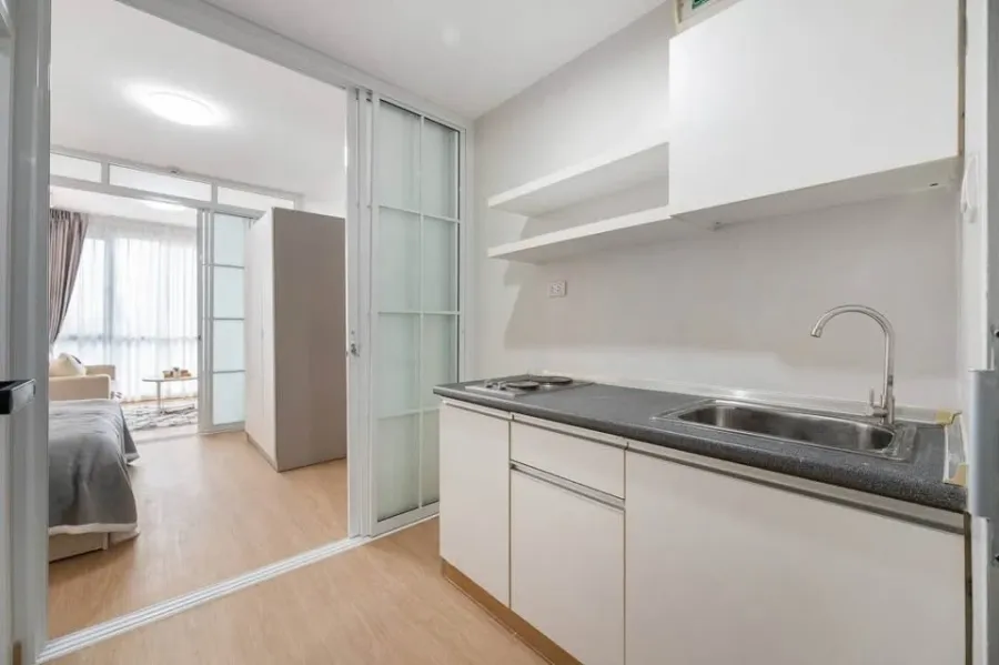 For sale: City Room Ratchada-Sutthisan, very bright and comfortable room, nice decoration, complete furniture + electrical appliances, ready to move i