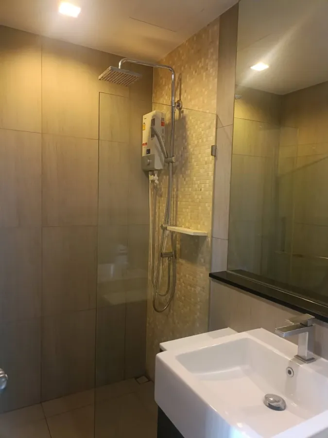For rent: The Politan Aqua, 53rd floor unit. Fully furnished with great amenities and stunning high-floor views. Book now!