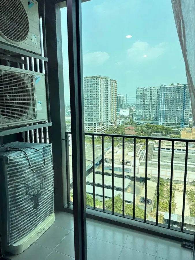 For sale: New Noble Chaengwattana, 16th floor, spacious room, airy, fully furnished, ready to move in. Book now before it slips away.