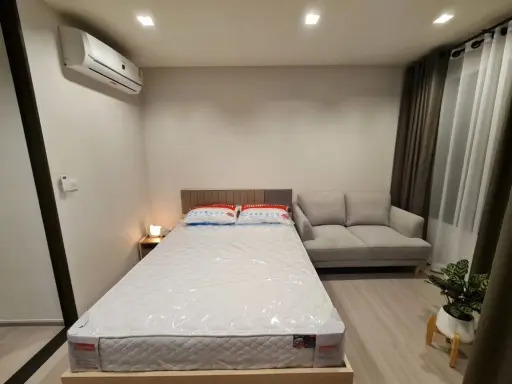 Condo for rent, Life Sathorn Sierra, 14th floor, pool view with complete facilities Tell me that you don't miss it. images