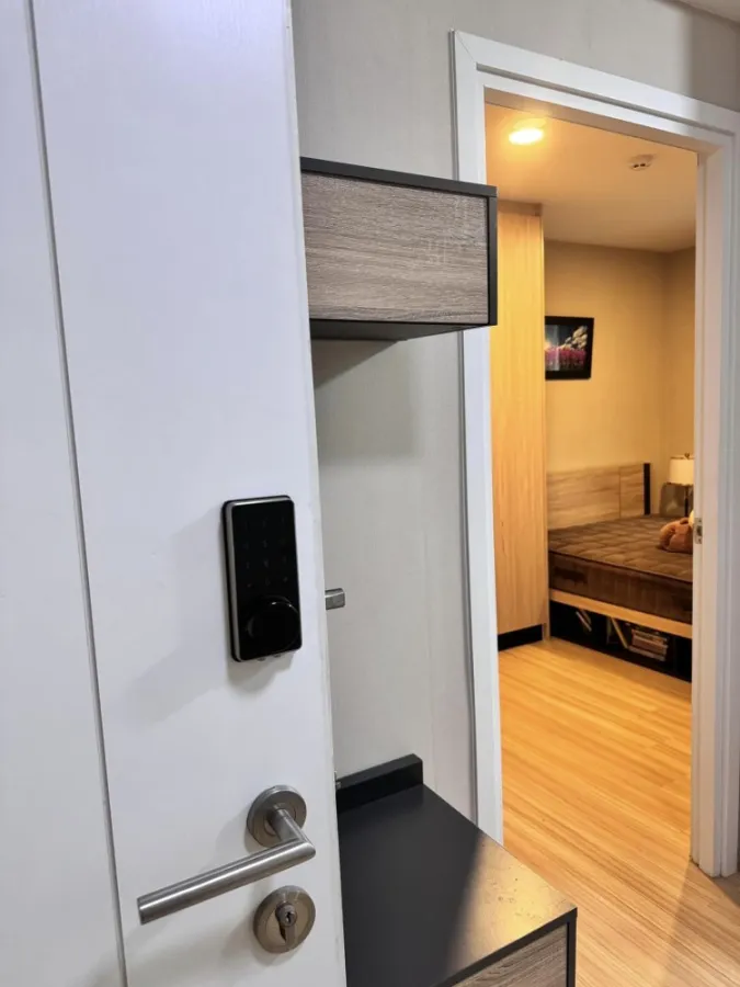 For sale, for rent, Plum Condo, Chaengwattana Station, corner room, private, clearly separated, good price, must book