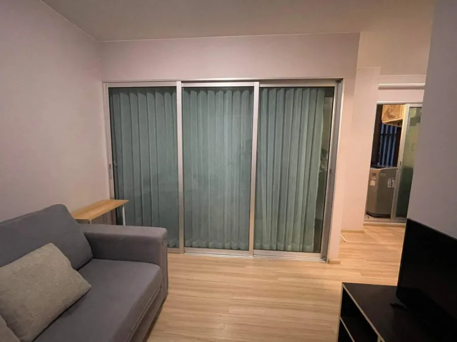 For rent, Plum Condo Chaengwattana Station, not hot room, fully furnished, plus a good mattress You can carry your bag in.