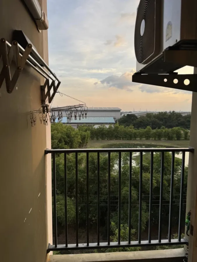 For rent: Plum Condo Rangsit Alive Phase 1, 6th floor, outside view, fully furnished room, ready to move in, reserve now, hurry!