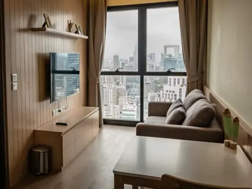 Ashton Asoke for rent Super Luxury Condo in the heart of Asoke Intersection, next to MRT Sukhumvit and BTS Asoke, ready to move in, very beautiful.