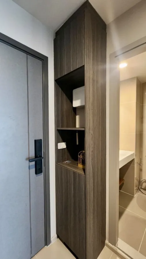 For rent/sale Condo IDEO Ratchada-Sutthisan, 21st floor, room facing north, room is a single corridor, very private, buy now.