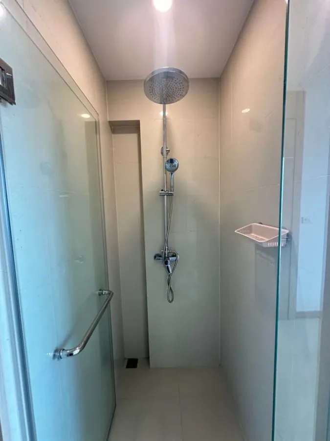 For rent: The Riviera Jomtien Pattaya. Lovely room, fully furnished, stunning sea view. Just bring your suitcase and move in!