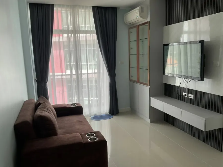 ขาย CC Condominium 1 1 ห้องนอน 1 ห้องน้ำ มาพร้อมเฟอร์นิเจอร์ครบครัน บิ้วอินหัวเตียงลายหินอ่อนอย่างดี จองเลย