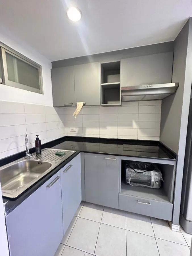 For rent!! Condo Lumpini Ville Cultural Center, completely renovated room, fully furnished, don't miss it!!