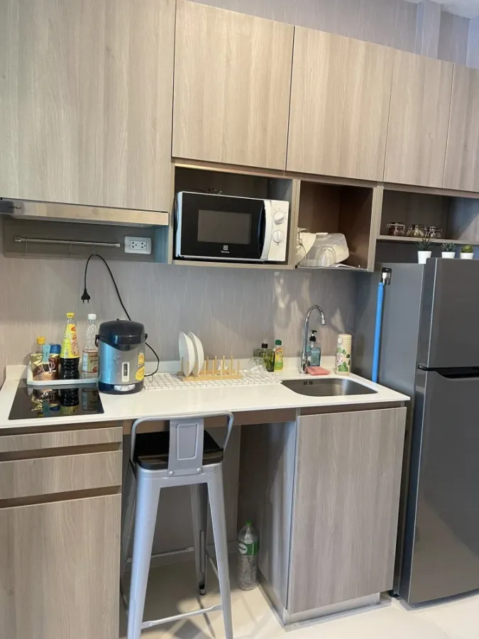 Condo for sale/rent: Knightsbridge Collage Ramkhamhaeng. Nice unit, fully furnished. Just bring your belongings and move in! Don't miss out!