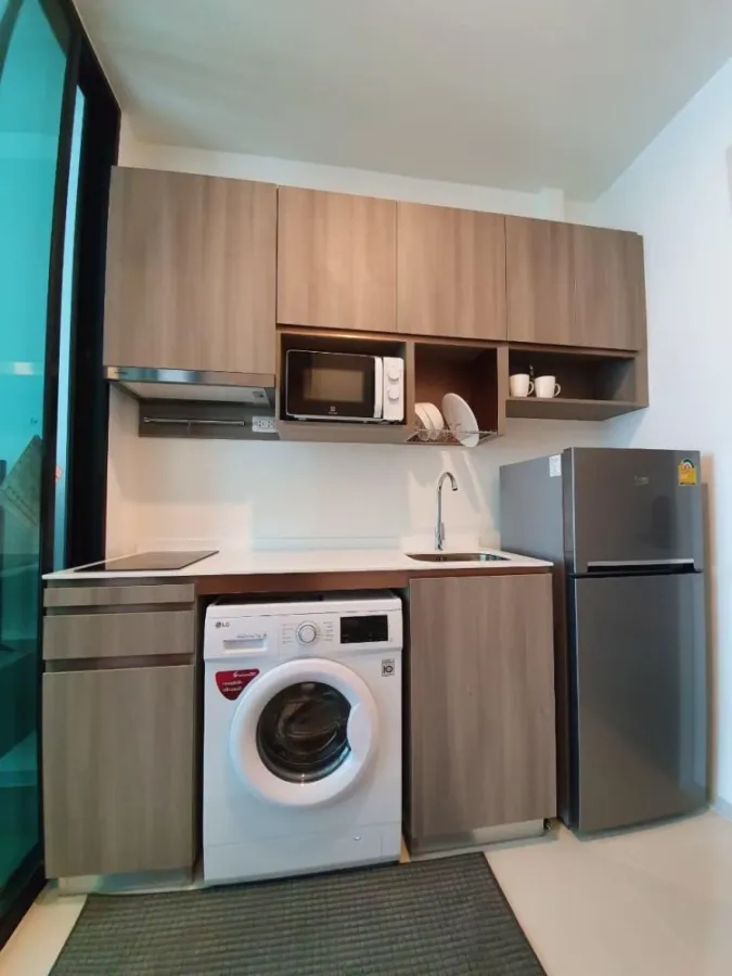 For rent, Knightsbridge collage Ramkhamhaeng, room ready to move in, 3rd floor, not very high, comes with a great price, book now.