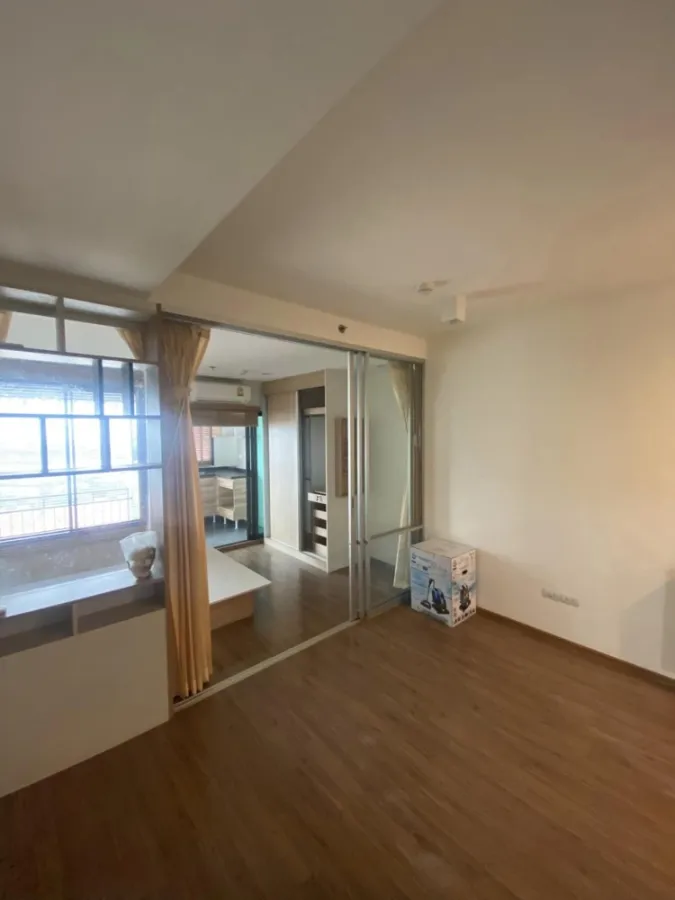 Selling U delight Residence Riverfront Rama 3, 1 bed, 1 bath, Buit-In furniture, the whole room is not very missed.