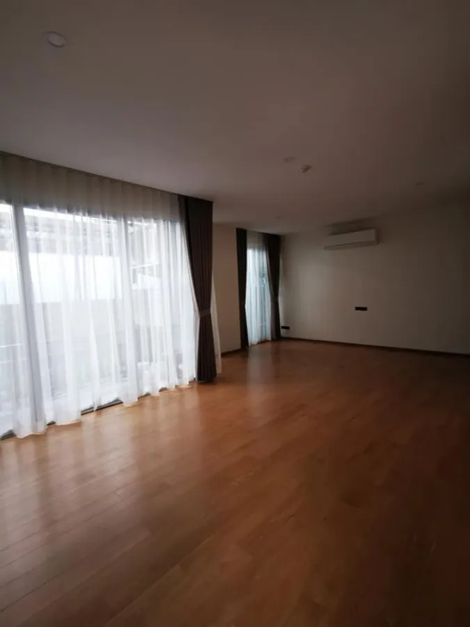 ขาย/เช่า วอน นภา สุขุมวิท 38 Duplex 2 ห้องนอน รีโนเวทใหม่ พร้อมอยู่ เดินทางสะดวก พลาดไม่ได้แล้ว!!