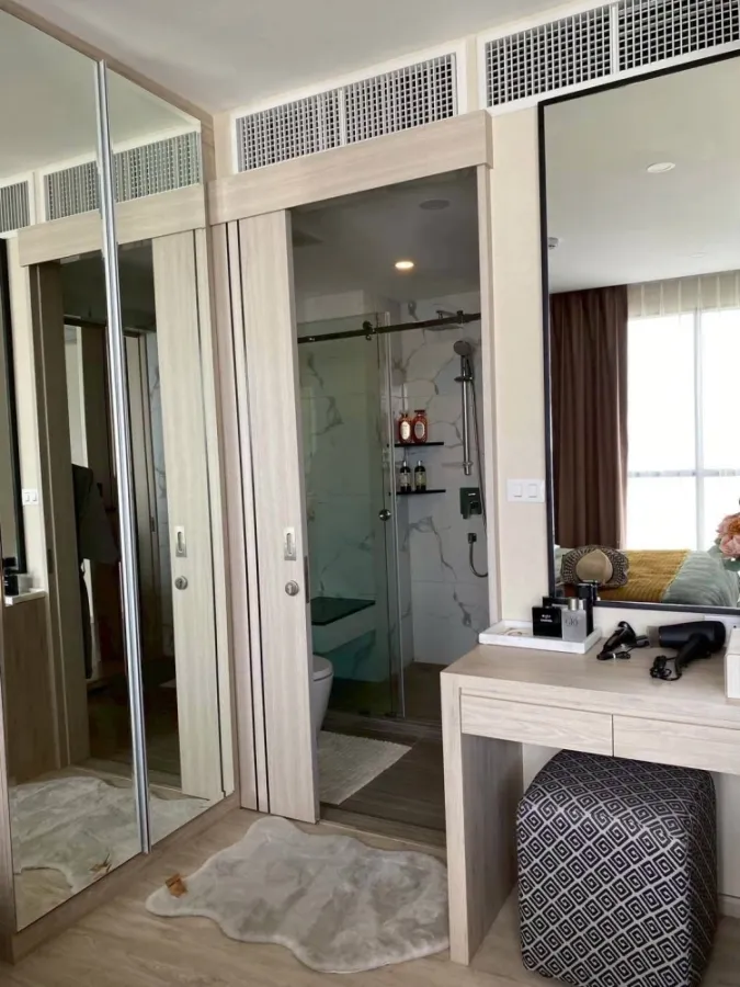 For rent PANORA PATTAYA, one-bedroom room, Sea view, can see the sea from the bedroom, don't miss it.