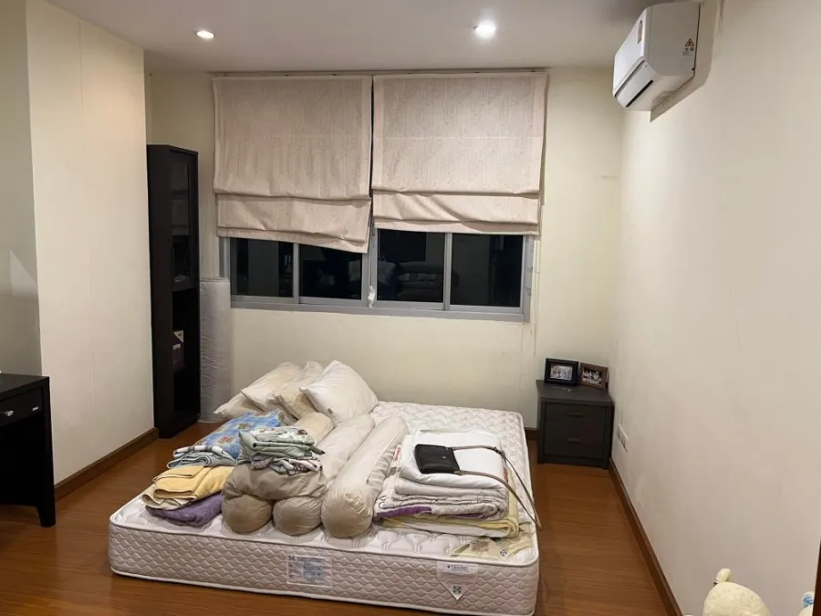 ขาย คอนโด กลางกรุง รีสอร์ท รัชดา 7 2 ห้องนอน 1 ห้องน้ำ พร้อมอยู่ เฟอร์จัดเด็ม ลากกระเป๋ามาได้เลย