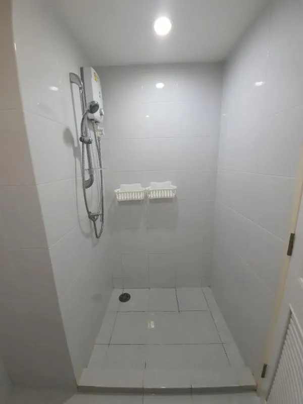 ขาย คอนโด นิช ไอดี เสรีไทย-วงแหวน ห้องมุม เป็นส่วนตัว ไม่ติดลิฟต์ เฟอร์นิเจอร์จัดเต็ม รีบจองเลย!!