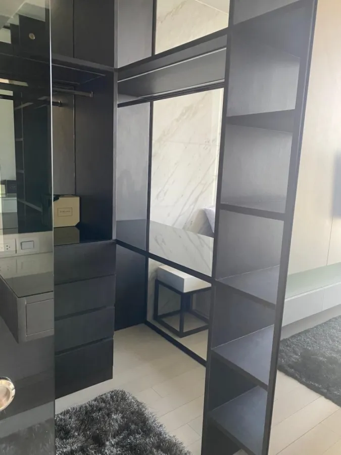 For sale คอนโด โนเบิล เพลินจิต ห้องกว้าง ชั้น 33 ได้วิวดี พร้อมบิ้วอินท์ครบ สนใจรีบมาเป็นเจ้าของ