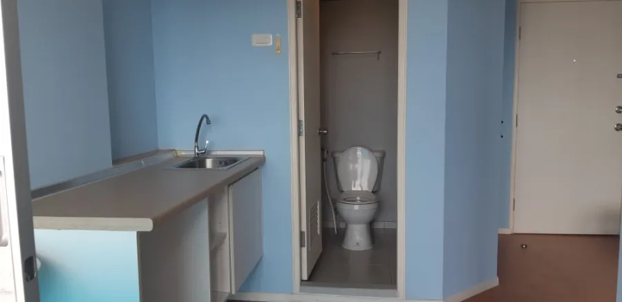 For sale, Lumpini Condo Town Chonburi - Sukhumvit, the room is decorated in bright tones, very inviting, plus a good price, do not book, you will regr