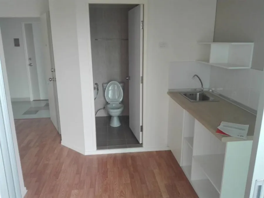 Condo for sale, Lumpini Ville Nakhon In-River View, empty room, decorated as you like, plus the best price, you should not miss it.