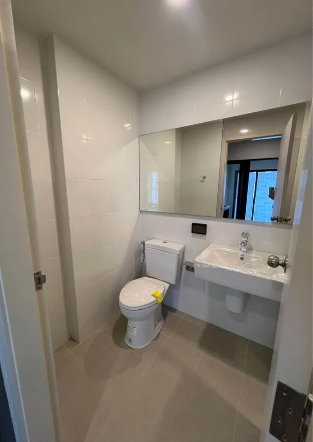 Condo for sale: The Origin Ramintra 83 Station, large room, ready to move in, built-in furniture, hurry up and reserve it now.