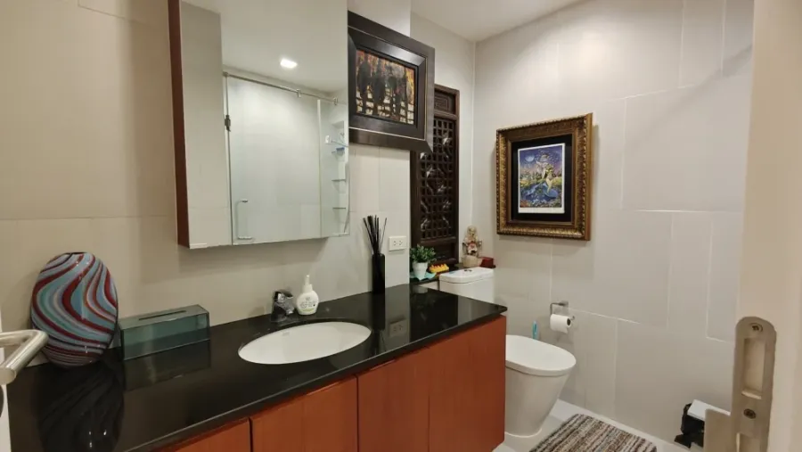 ให้เช่า Amanta Lumpini ชั้น 38 วิวโล่ง โปร่ง ห้องใหญ่ขนาด 138.52 ตรม. เฟอร์นิเจอร์ เครื่องใช้ไฟฟ้าครบ รีบจองเลย