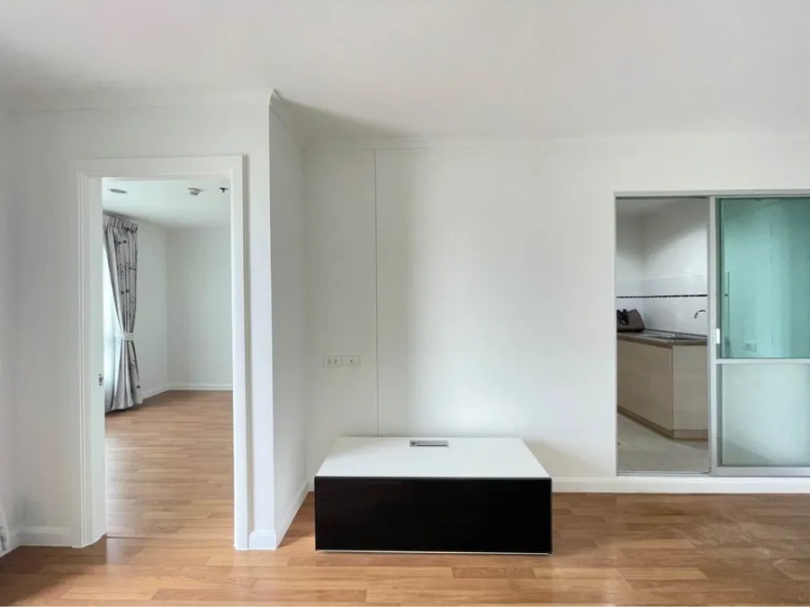 For sale: Lumpini Park Riverside - Rama 3, spacious room. With built-in kitchen Get a great view of the river. Don't miss it.