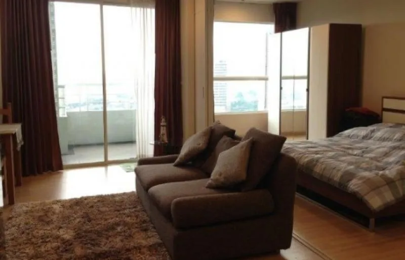 ให้เช่าคอนโด The Lighthouse Sathorn-Chareonnakorn 1ห้องนอน วิวสุดปัง เฟอร์,เครื่องใช้ไฟฟ้าครบ