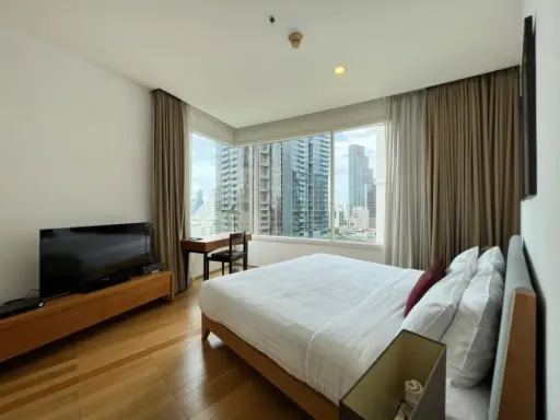 Condo for rent 39 by Sansiri, 2 bedrooms, 2 bathrooms, ready to move in, in the heart of the city, near BTS, good location, don't miss it!