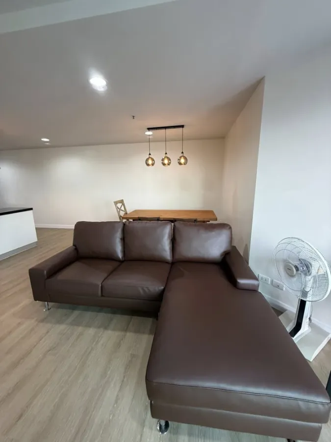 ให้เช่า Belle Grand Rama 9 ห้องพร้อมอยู่ ชั้นสูง เฟอร์พร้อม ห้องกว้างอยู่สบาย จองเลย
