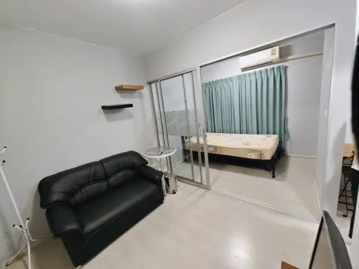 For rent: Plum Condo Park Rangsit Phase 1-3, 7th floor, separated rooms with amenities. Don't wait!