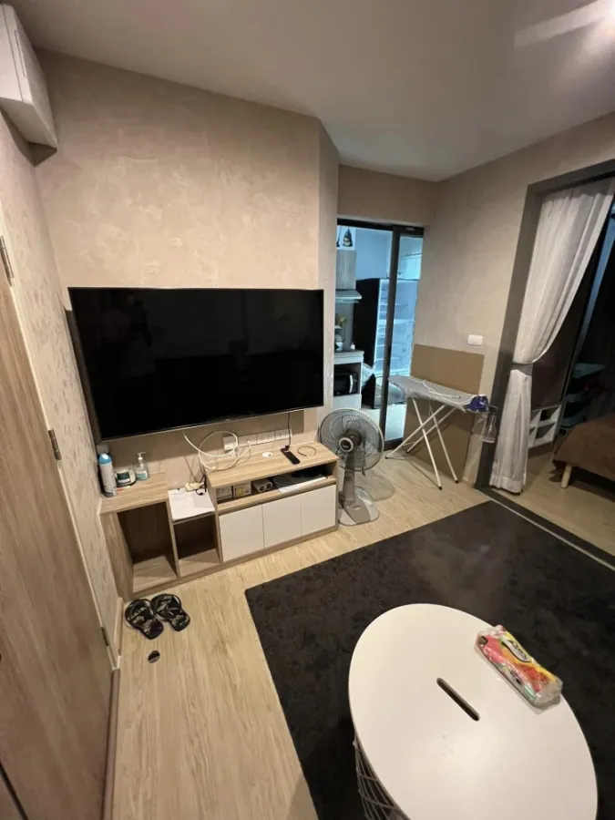 ขายด่วน ดิ เอ็กเซล ไฮด์อะเวย์ สุขุมวิท 50 1 Bedroom 1 Bathroom ห้องมุม วิวสระว่ายน้ำ รีบซื้อเลย