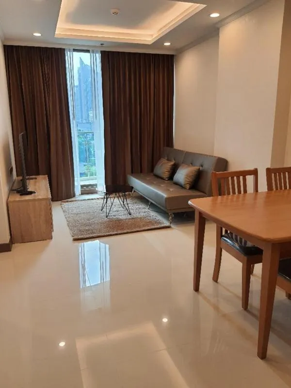 Urgent for rent !! Supalai Oriental Sukhumvit 39 Condo, prime location, convenient to travel by train Responding to all lifestyles, book now !!