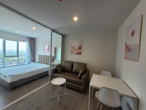 Condo for rent, Regent Home Bangna. Nice unit, fully furnished with appliances, 24th floor, pool view. Book now!