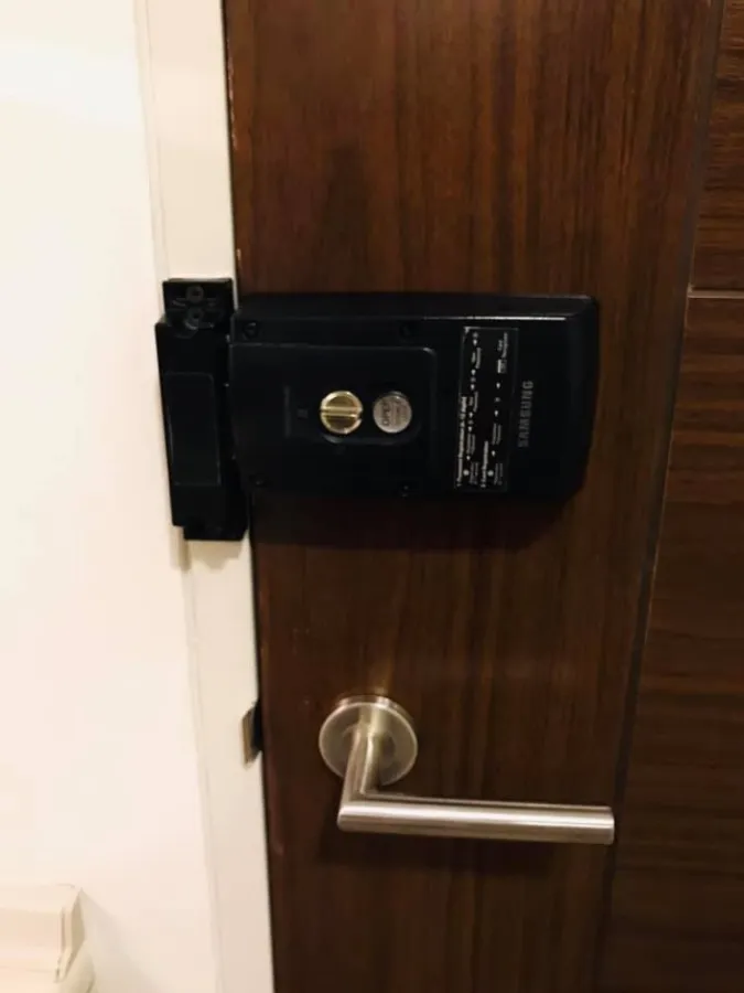 For rent Episode condo Phahon-Saphan Mai Nice dressing room Full furniture, electrical appliances, good price, don't miss it.