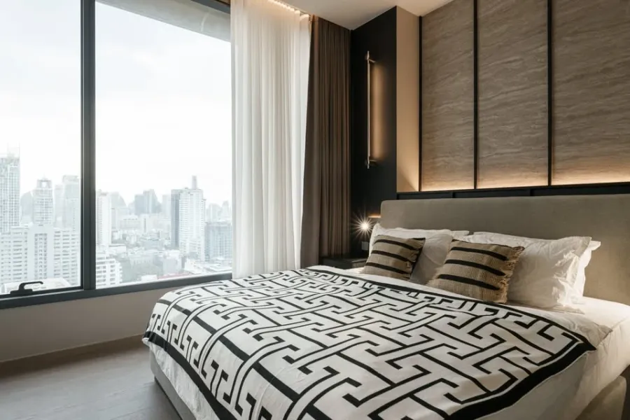 For rent: The Esse Asoke. A perfect blend of modern living and stunning built-in furnishings. You won't be disappointed after booking!