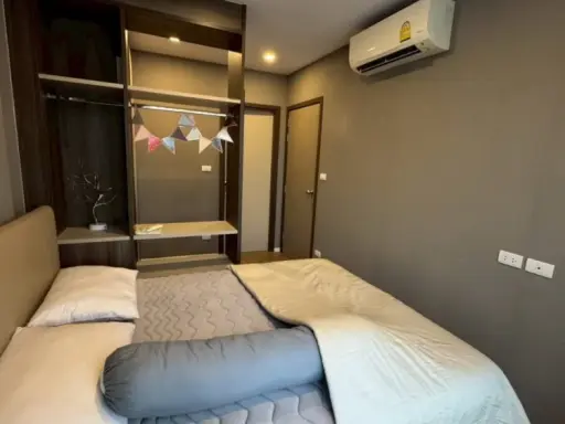 ขาย The Nest Sukhumvit 64 ห้องน่าอยู่ ชั้น 2 ติดวอลเปเปอร์อย่างดี สิ่งอำนวยความสะดวกครบครัน จองด่วน