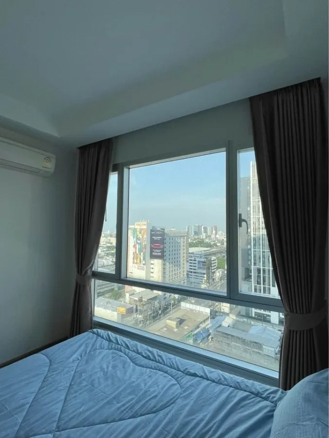 For rent, True Thonglor, 18th floor, open view, see all corners simple decoration ready Don't be afraid to reserve.