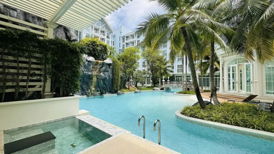 ขาย แกรนด์ ฟลอริด้า บีชฟร้อนท์ คอนโด รีสอร์ท พัทยา (จอมเทียน) ชั้น 1 ห้อง Pool access จองด่วนๆ