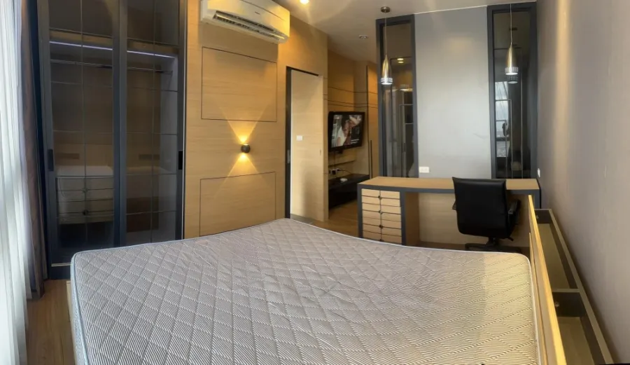 ให้เช่า คอนโดเดอะทรี อินเตอร์เช้นจ์ ห้องมุม วิวเมือง การตกแต่งครบชุดแบบ Fully-Furnished จองเลย