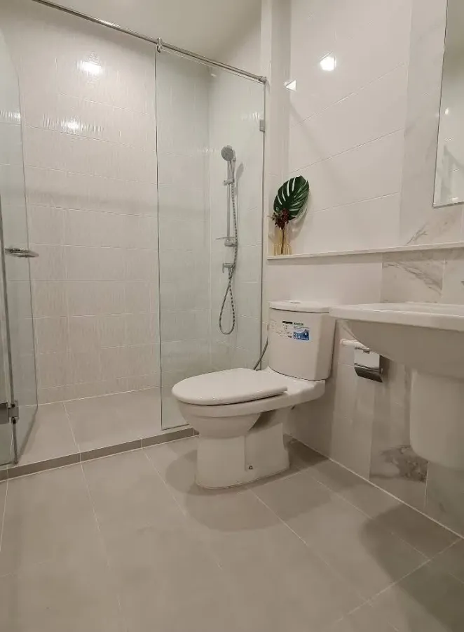 For rent: The Niche Pride Thonglor-Petchaburi, 28th floor. Unobstructed view. Move-in ready. Fully furnished and ready to move in.