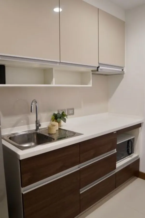 For rent!! Supalai Oriental Condo, Sukhumvit 39, 2nd floor, Building A, beautiful room, fully furnished, ready to move in, don't miss it!!