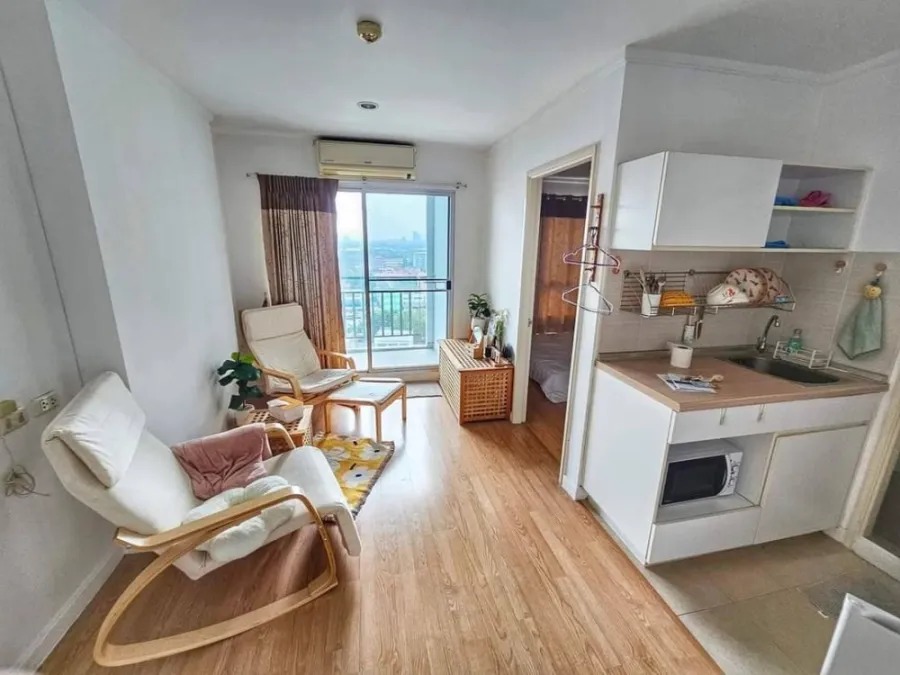 Condo for sale, Lumpini Ville Chaeng Watthana-Pak Kret, 12A floor, separated room, with built-in furniture. Don't wait.