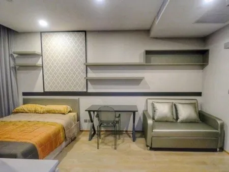 For sale: Ashton Chula - Silom, 1 bedroom, high floor, very beautiful view, can adjust the bed. Book now, it's definitely worth the price.