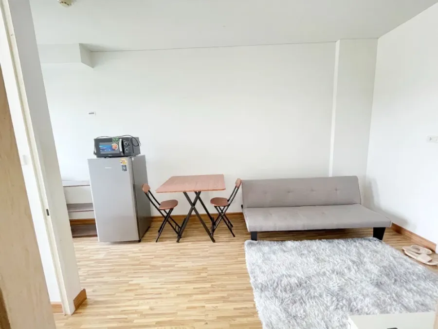 For rent: The Iris Bangya, 4th floor, fully furnished, very livable. Book now, don't miss out!