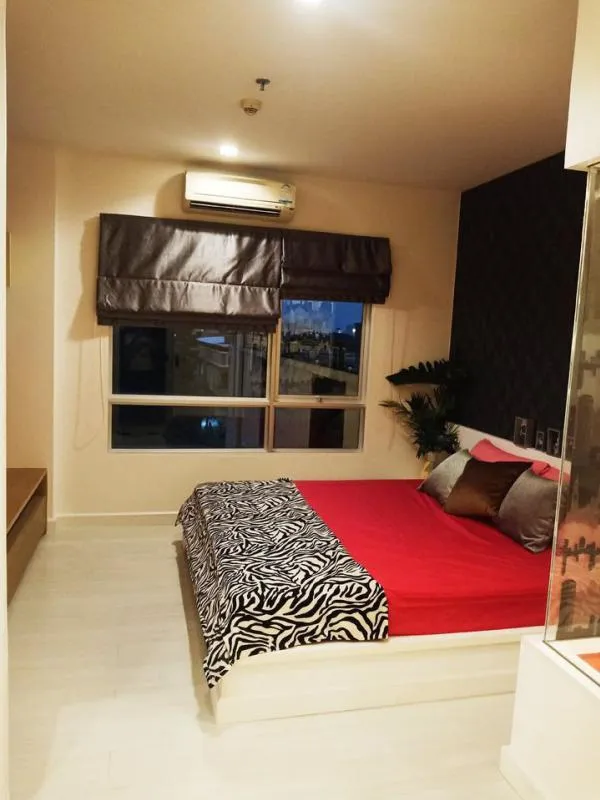 ห้องสวย สีสดใส มีครบพร้อมอยู่ ใกล้ห้างใกล้รถไฟฟ้า เลิศจ้า ให้เช่า The Room รัชดา - ลาดพร้าว จองๆๆๆ