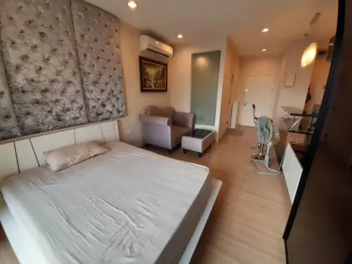 Urgently for rent, Condo The Lighthouse Sathorn - Charoen Nakhon, 14th floor, high view, not too expensive, complete in one place.